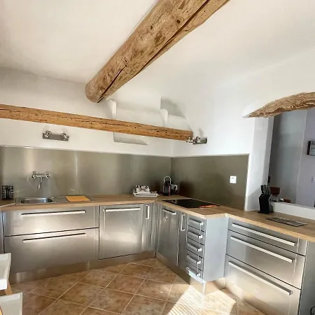 Mas Provencale Jardin Piscine * سا سيرْ سور مير